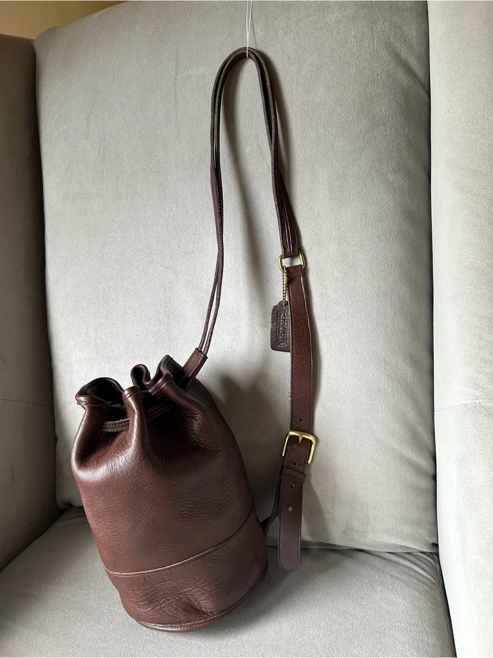 Vintage Coach Bixby Sling Drawstring Bucket Bag Mahogany #9984 USA Brown leather